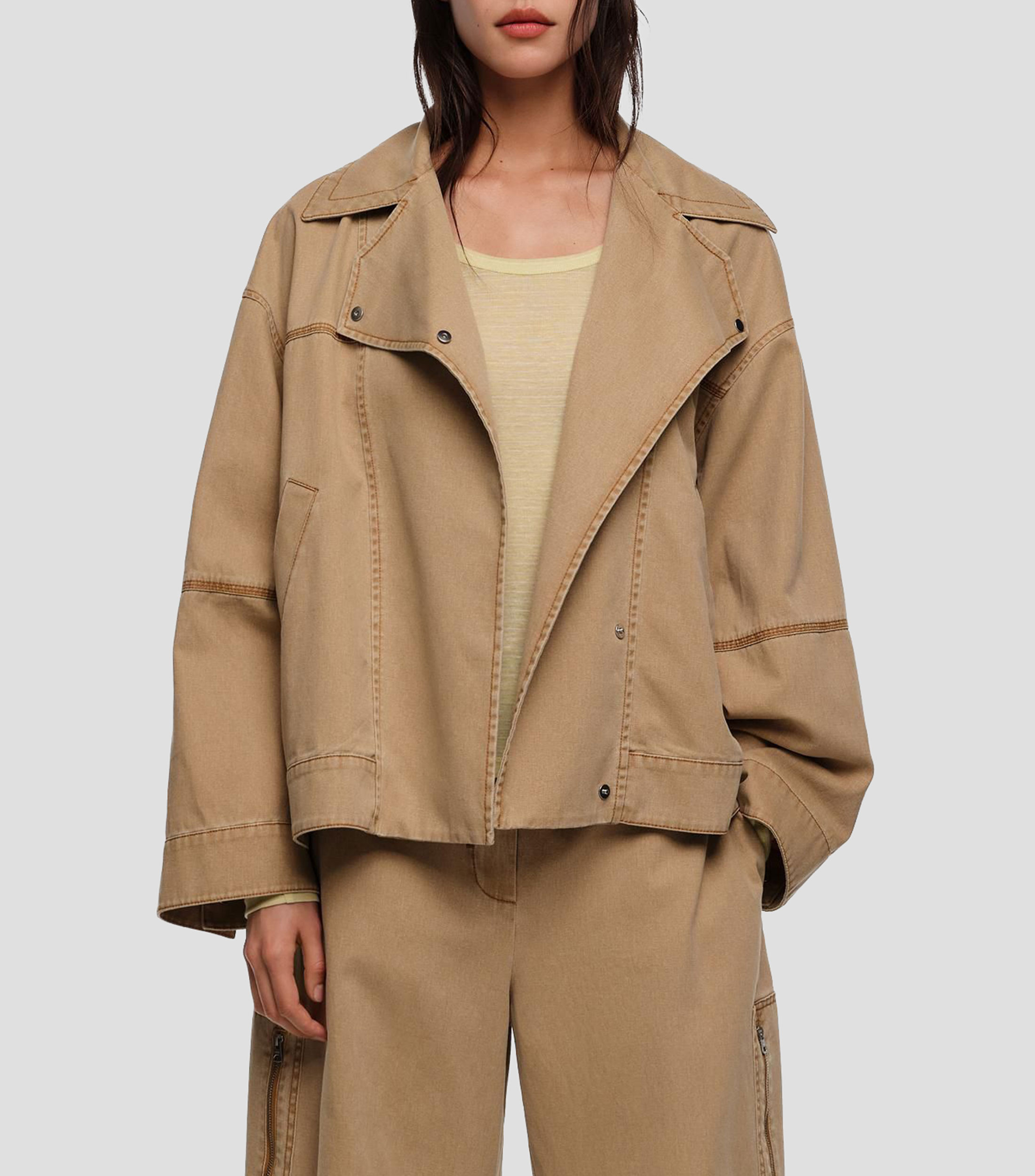 Chamarra Cazadora cruzada lavada camel Mujer